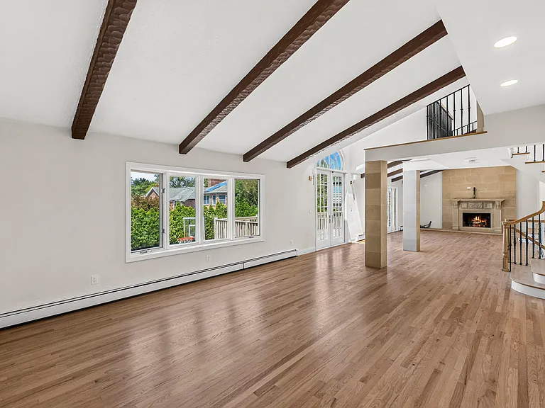 280 Ash St — Photo 5