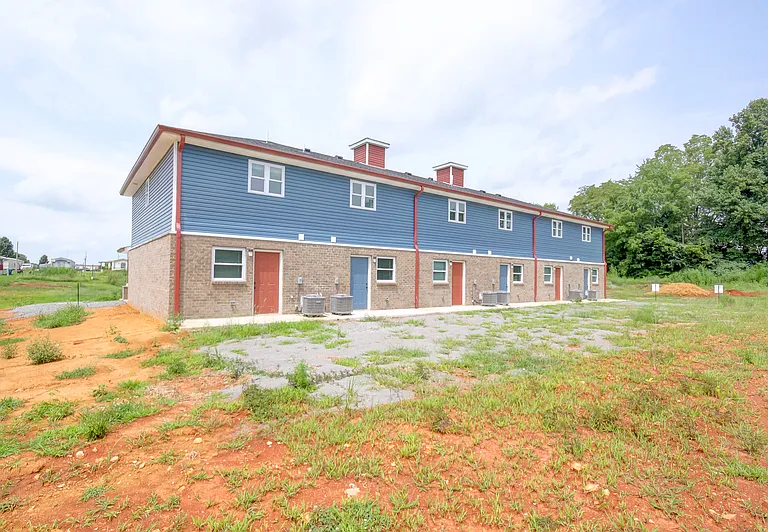 199 Seays Rd #25F — Photo 25