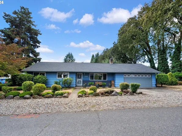33820 SE Vine St, Scappoose, OR 97056