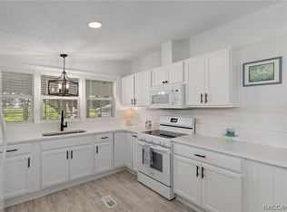 4190 E Lake Park Dr, Hernando, FL 34442