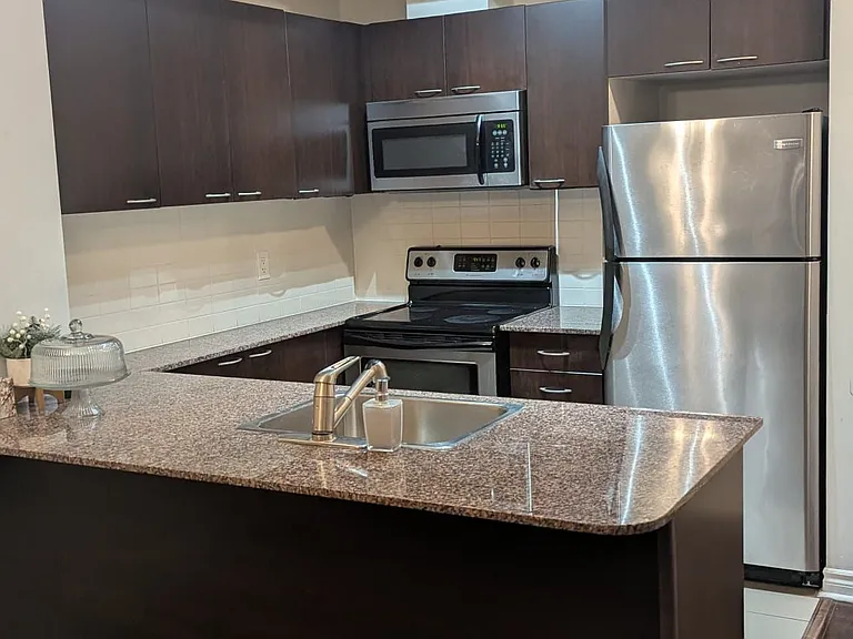 385 Prince Of Wales Dr #324 — Photo 5