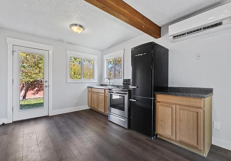3718 W Custer Dr #1/2 — Photo 6