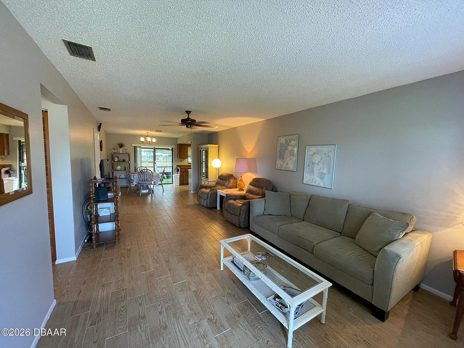 2 bed, 2.0 bath, 1051 sqft, $2,400 — Photo 3