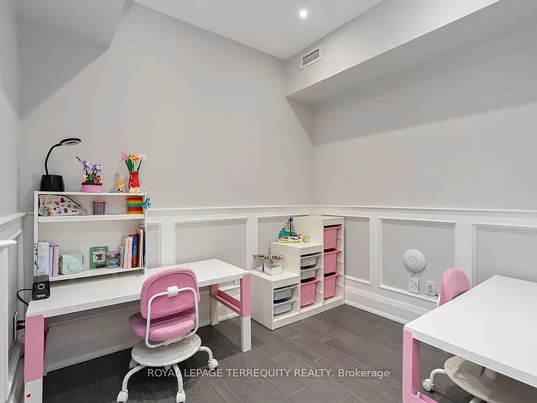 101 Chestnut Hills Pkwy — Photo 19