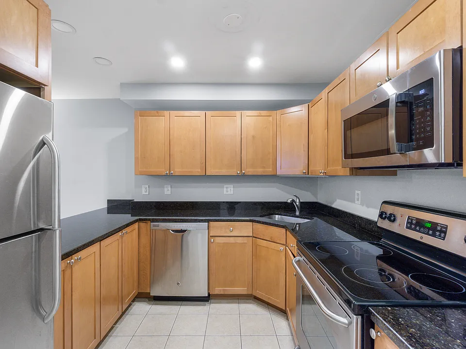 48 Coffey St #1A