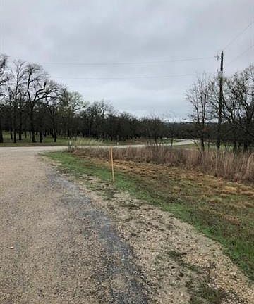 3rd image of 128 Bishop Dr