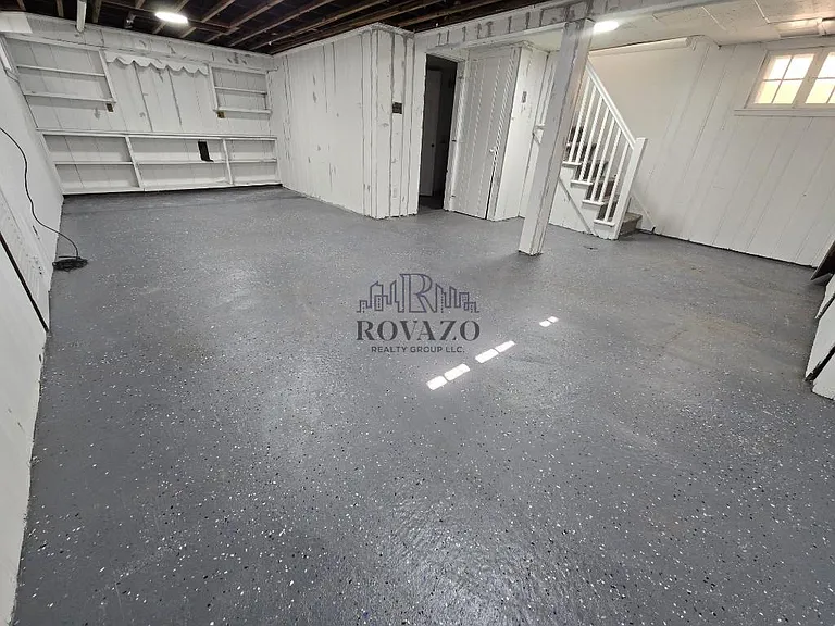 1580 Summit Ave — Photo 14