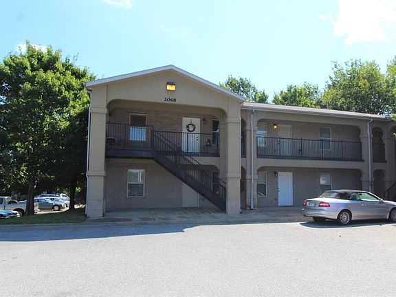 2nd image of 2060 N Leverett Ave