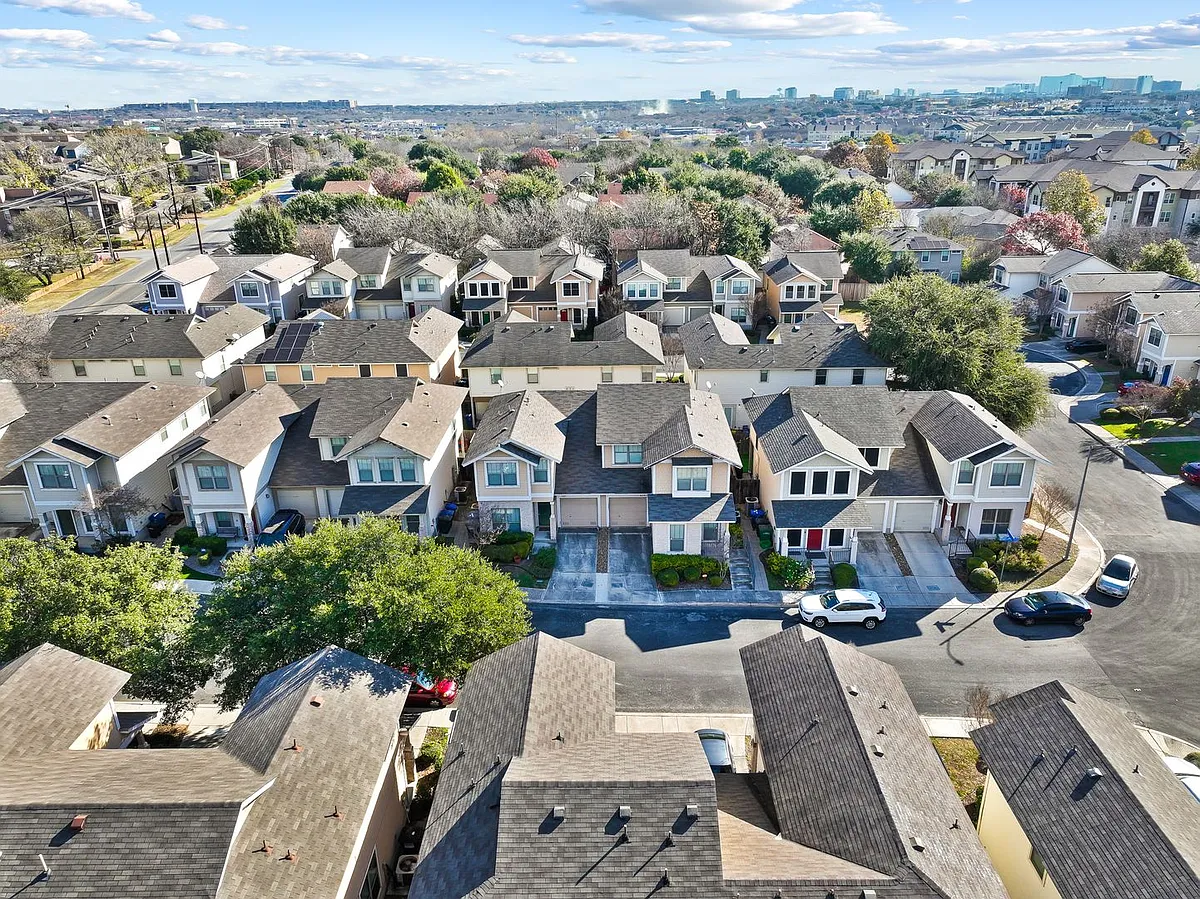 Building Photo - 6223 W Jolie Ct