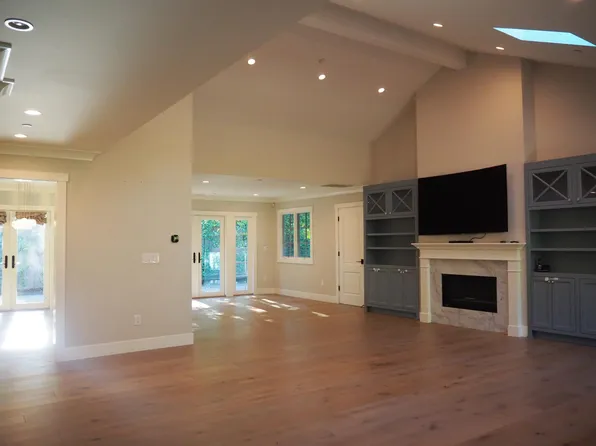 18 Isabella Ave, Atherton, CA 94027