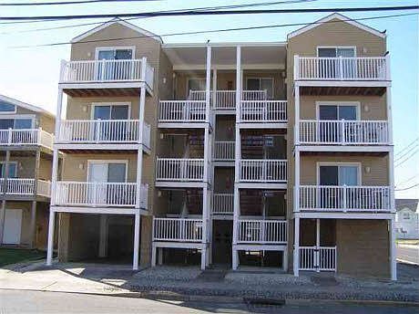 1st image of 34 35th St APT 2E