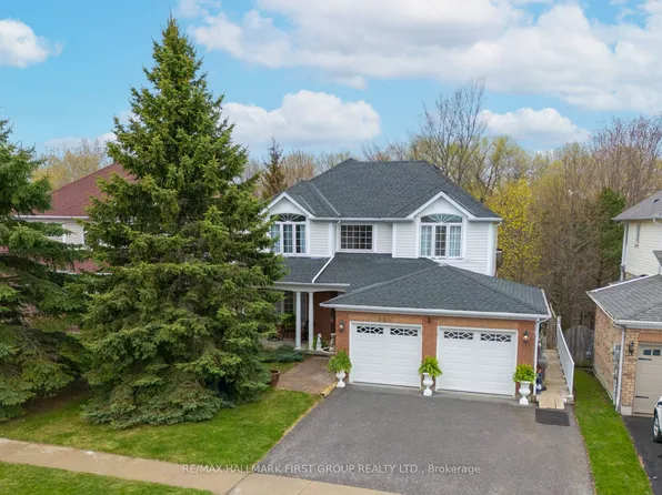 990 Glenbourne Dr, Oshawa, ON L1K 2P9