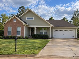 104 White Stone Trl, Calera, AL 35040