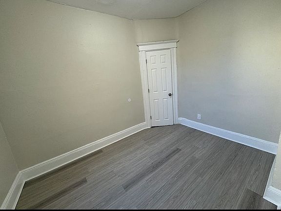 4th image of 672 Grand St #Cpm4a