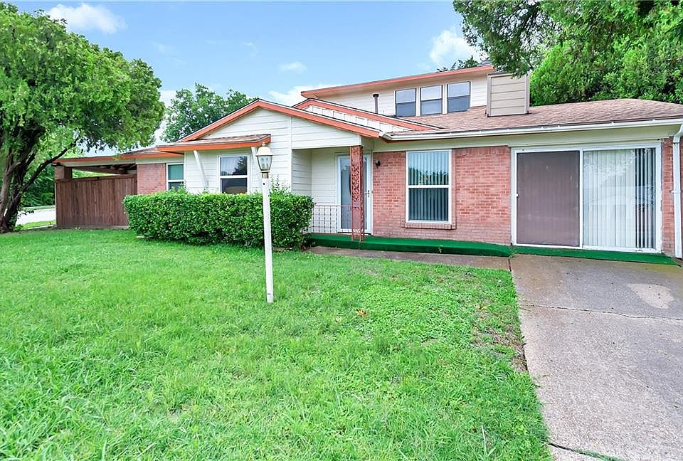 2nd image of 1350 Laura Ln