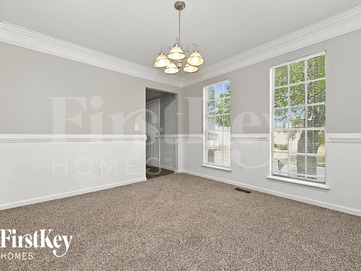 3 bed, 2.5 bath, 1666 sqft, $1,915 — Photo 4