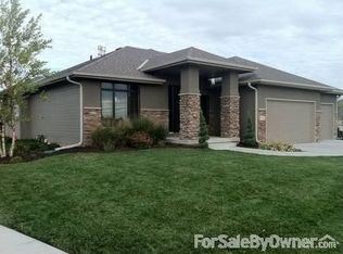 18548 Polk Cir, Omaha, NE 68135