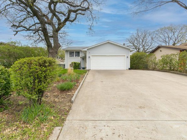 8024 Irving Ave N, Brooklyn Park, MN 55444