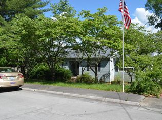 101 Pomona Rd, Oak Ridge, TN 37830