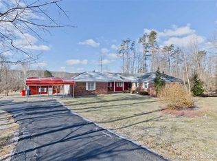 415 Southern Hills Dr, Borden, IN 47106