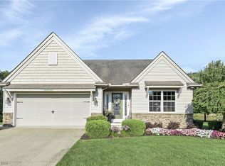 27242 Cliffside Cir, Olmsted Township, OH 44138