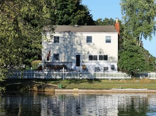 5 Mariner Rd, Hopatcong, NJ 07843