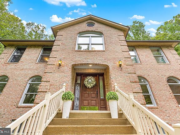 5th image of 104 Dent Rd