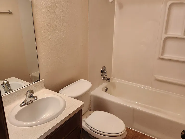 N64W24124 Main St — Photo 10