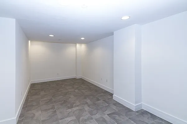 Rented by Compass | media 20