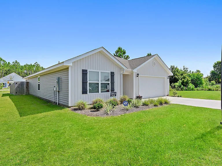 Emerald Lakes South — Photo 34