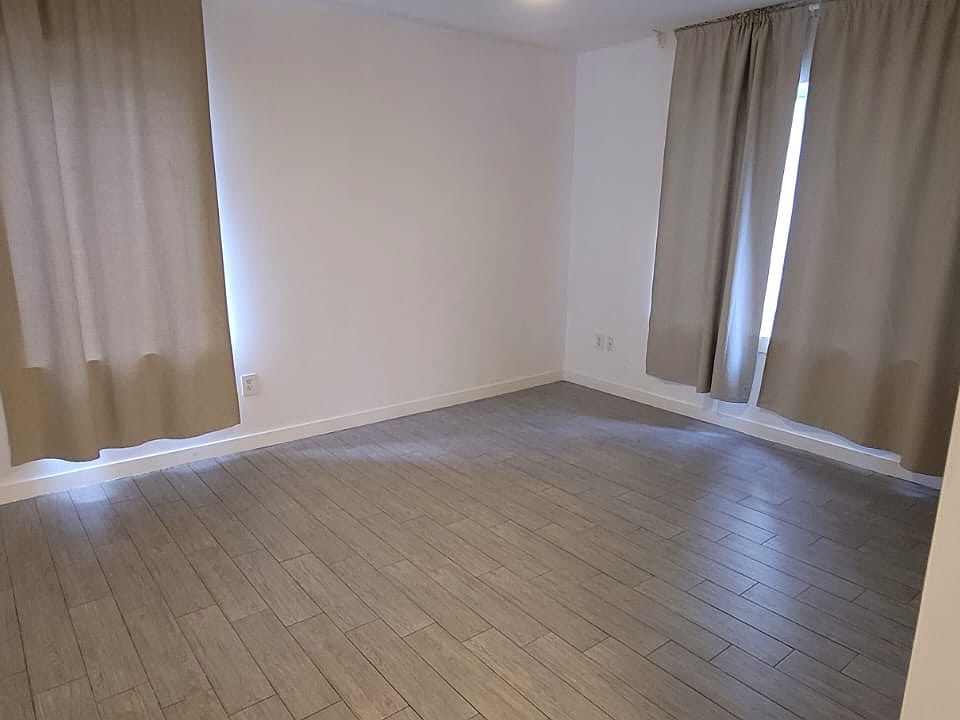 1st image of 620 Michigan Ave APT 3
