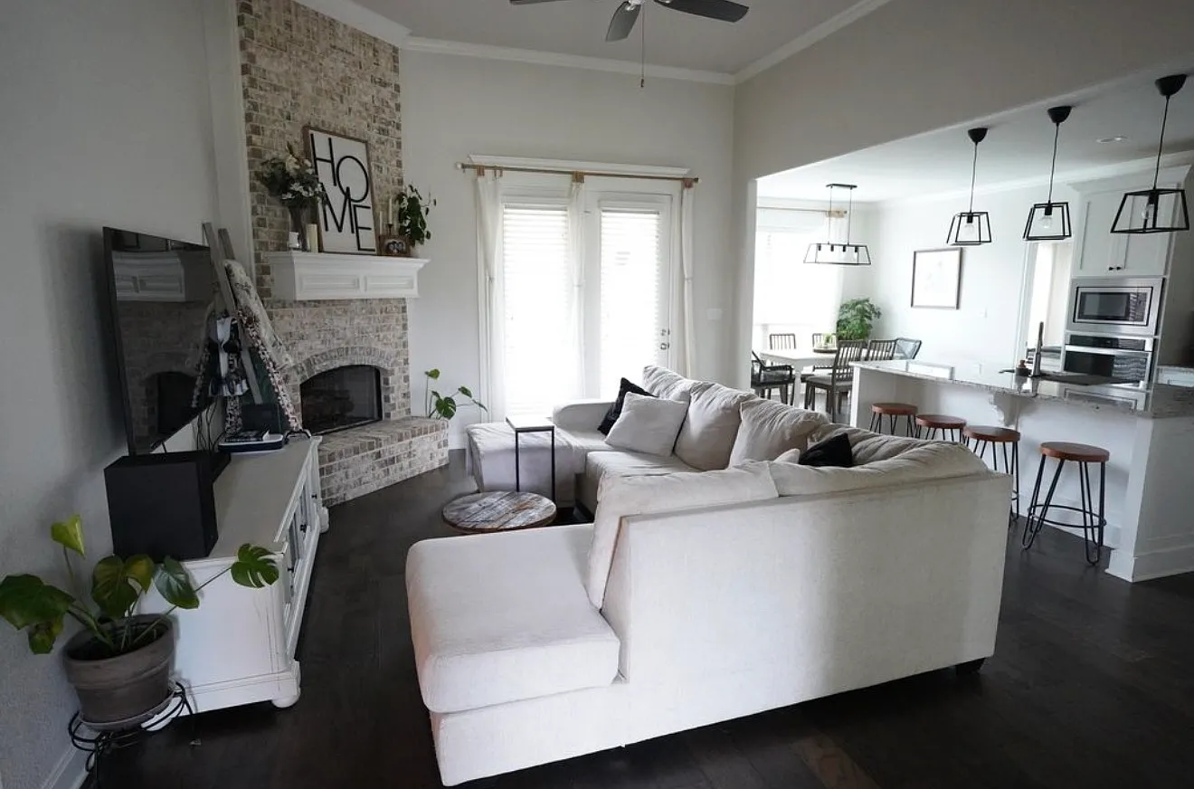 3 bed, 1852 sqft, $2,850 — Photo 4