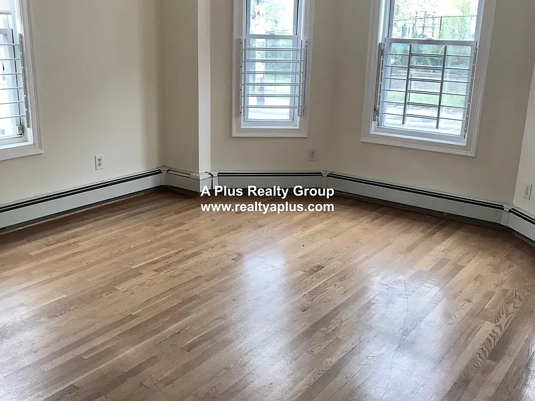 14 Schiller St #3 — Photo 20