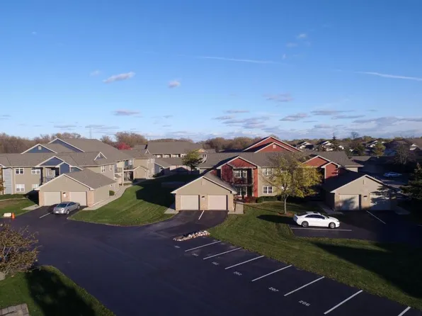 The Seasons Apartments, N67W24833 Stonegate Ct #35-201, Sussex, WI 53089