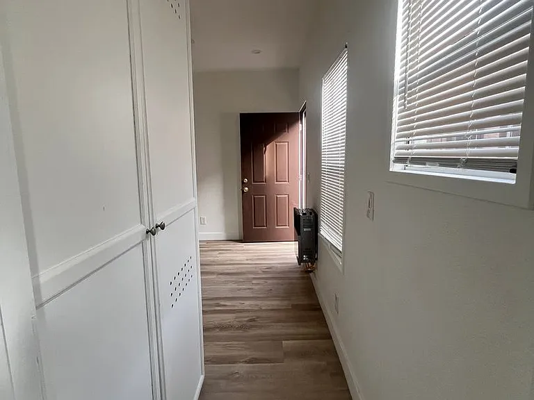 842 Alamitos Ave — Photo 13