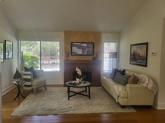 2nd image of 501 Clearview Dr