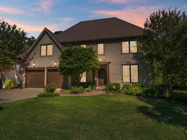 145 Cove Creek Ct, Little Rock, AR 72211