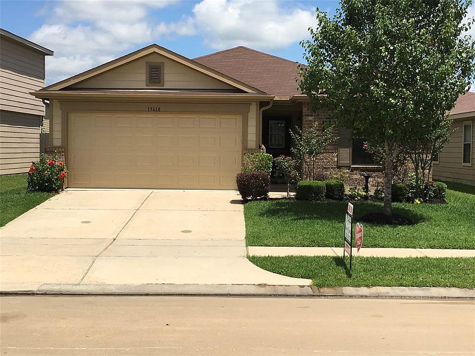 1st image of 15618 Harris Canyon Ln