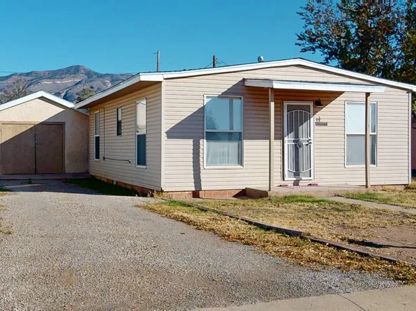 1518 Alaska Ave, Alamogordo, NM 88310