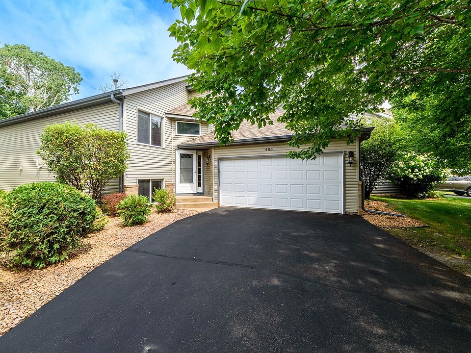 1st image of 483 Poplar Dr