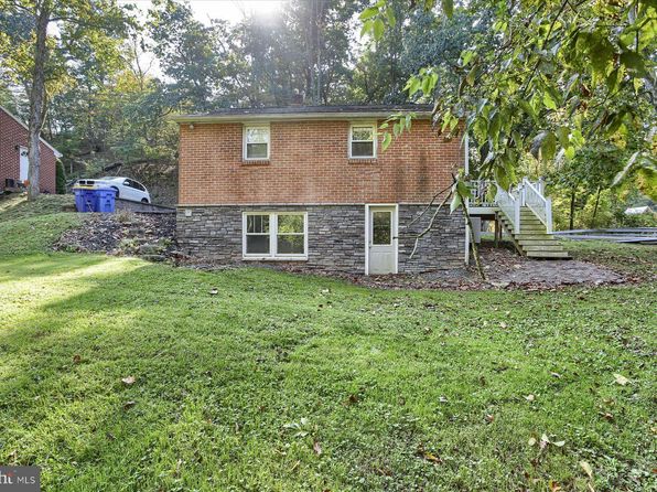 1013 Old Forge Rd, Lewisberry, PA 17339