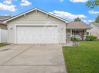1702 N Aladdin Rd, Greenacres, WA 99016