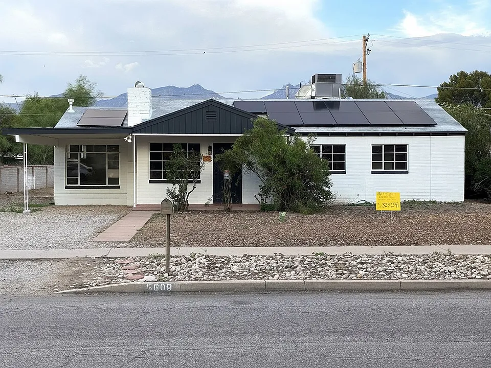 5609 E Pima St