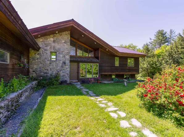 794 Sawnee Bean Road, Thetford, VT 05075