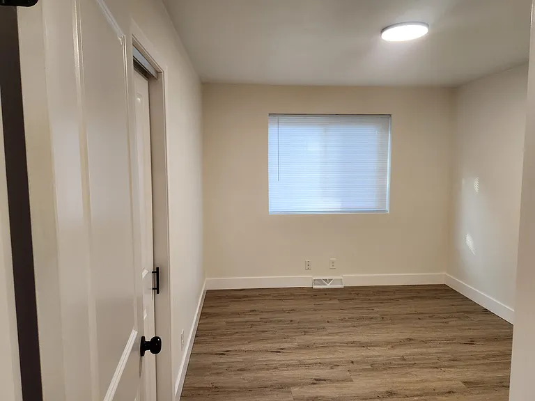 408 Elm St — Photo 4