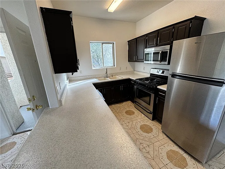5655 E Sahara Ave #2008 — Photo 7