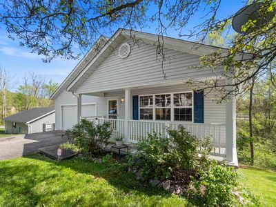 2 Sunwatch Dr, Huntington, WV, 25705