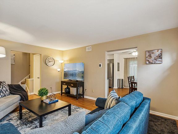 Living Room w/ 65" TV