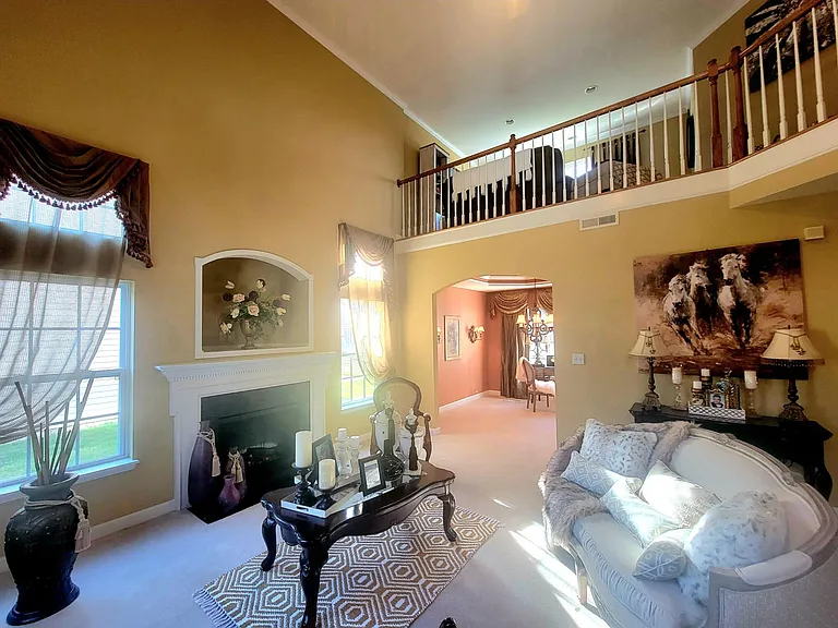 8434 Meadowcreek Village Dr — Photo 18