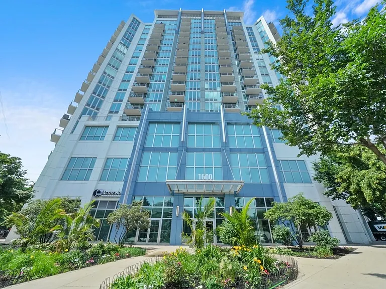 1600 S Indiana Ave #2505 — Photo 8